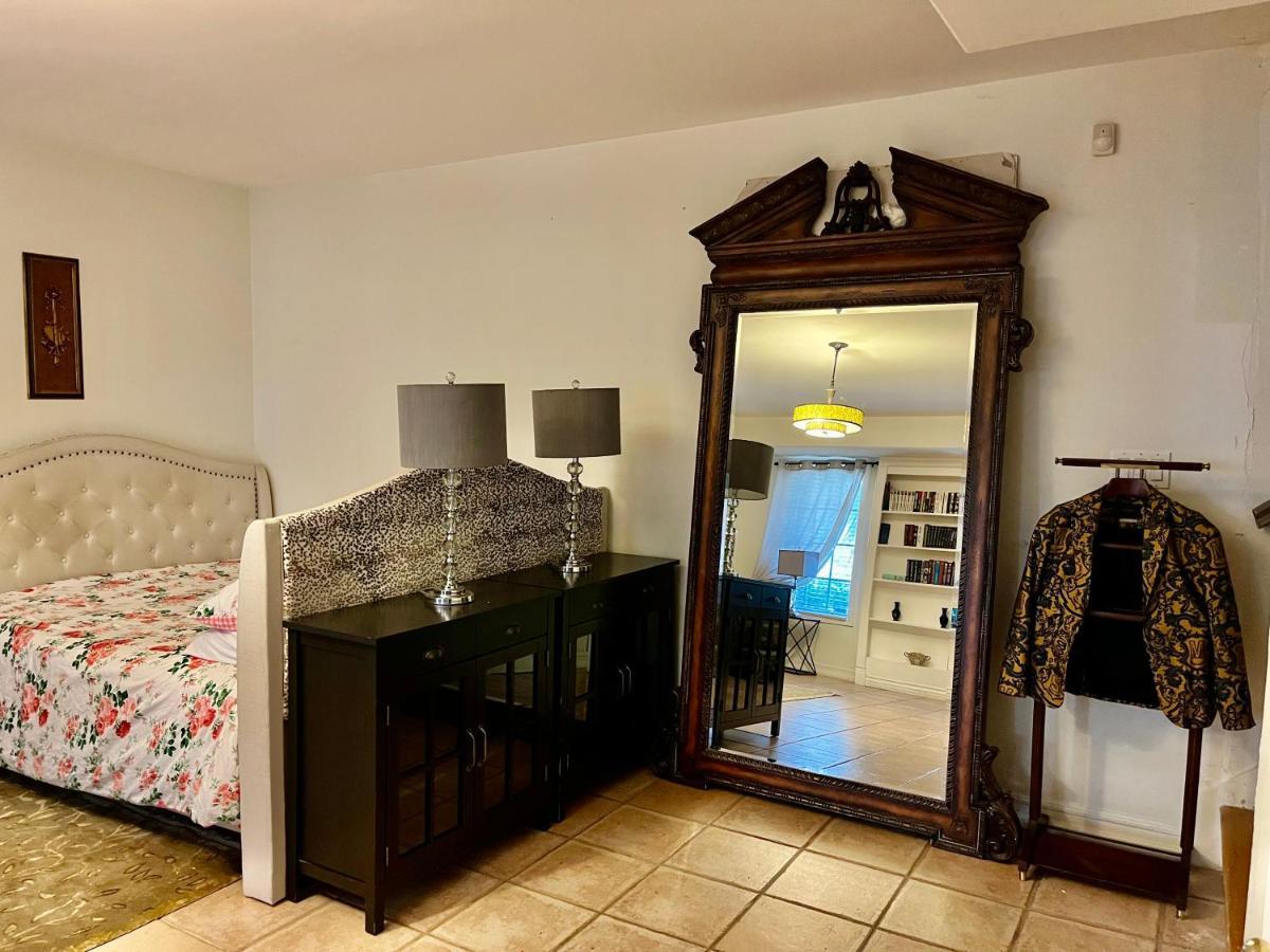 Hollywood Hills Homestay 로스앤젤레스 외부 사진